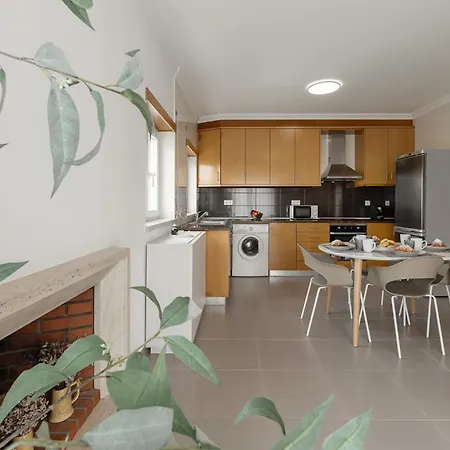 شقة Route 22 Baleal فيريل