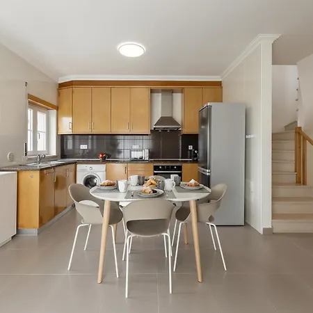 شقة Route 22 Baleal فيريل