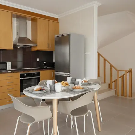 شقة Route 22 Baleal فيريل