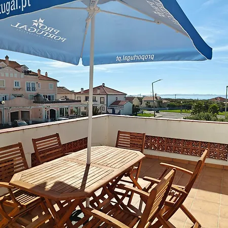 Route 22 Baleal شقة